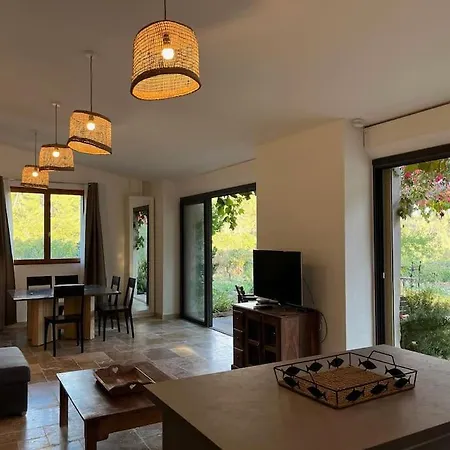 Maison De Vigneron A *