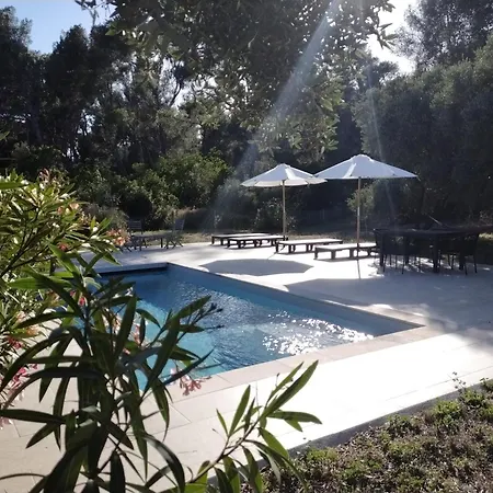 Maison De Vigneron A * Cassis
